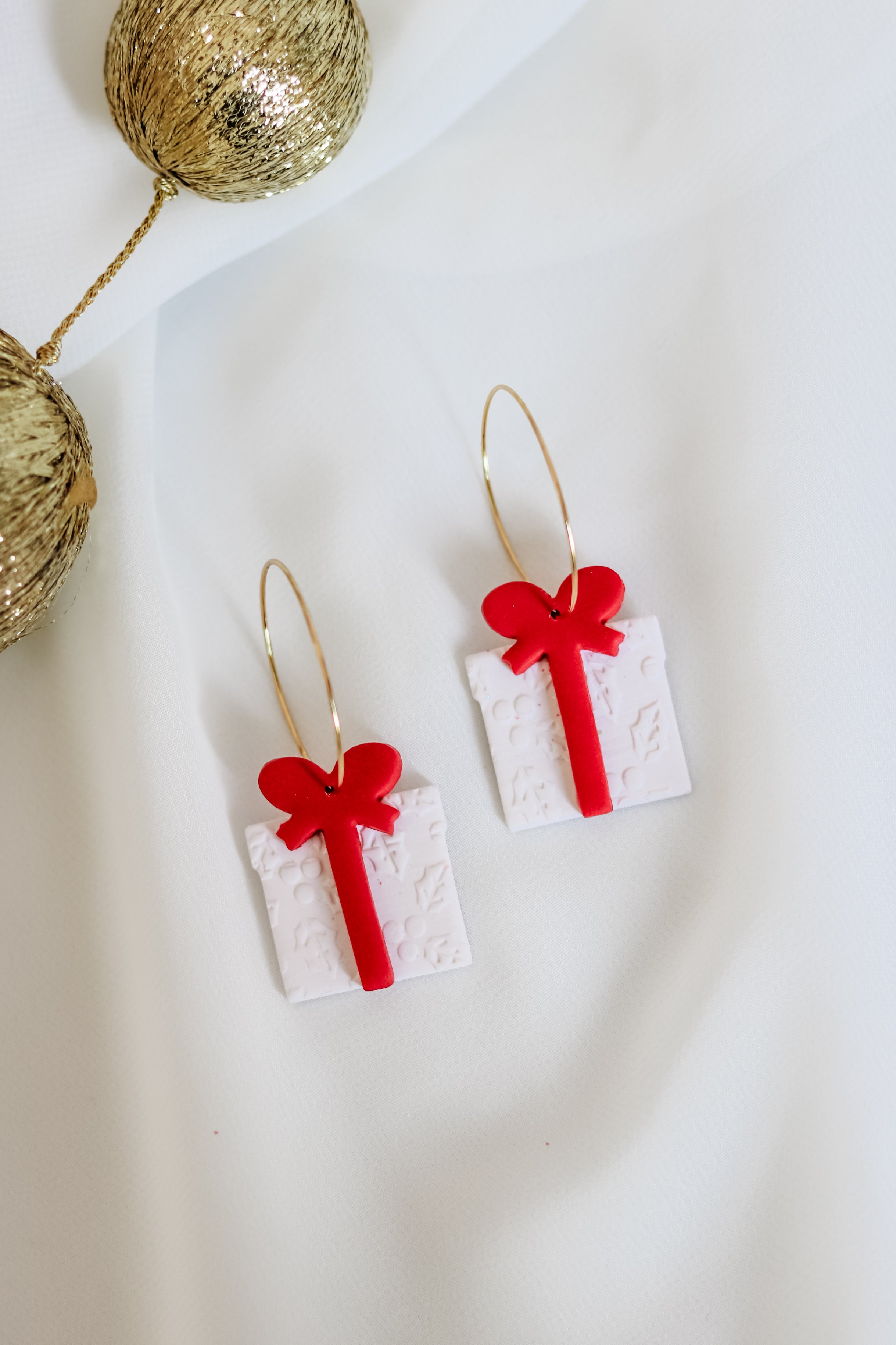 Christmas Present Hoops